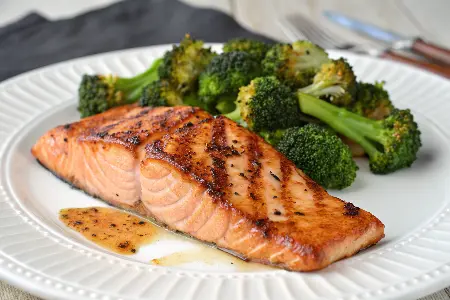 Broiled Salmon with Roasted Broccoli