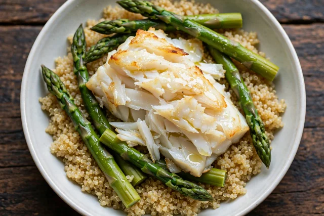 Baked cod with quinoa and asparagus